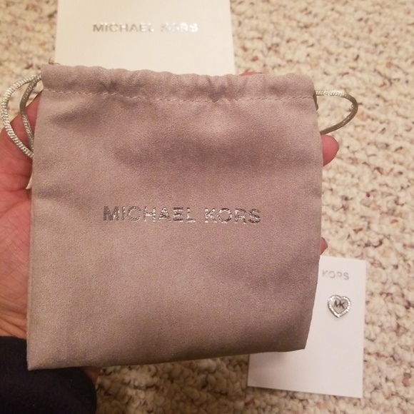 Michael Kors Sliver Studs - Picture 3 of 4